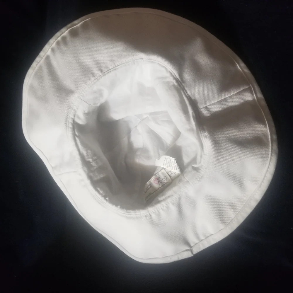 Sweet white cotton/poly sz M hat w flower - Picture 7 of 9